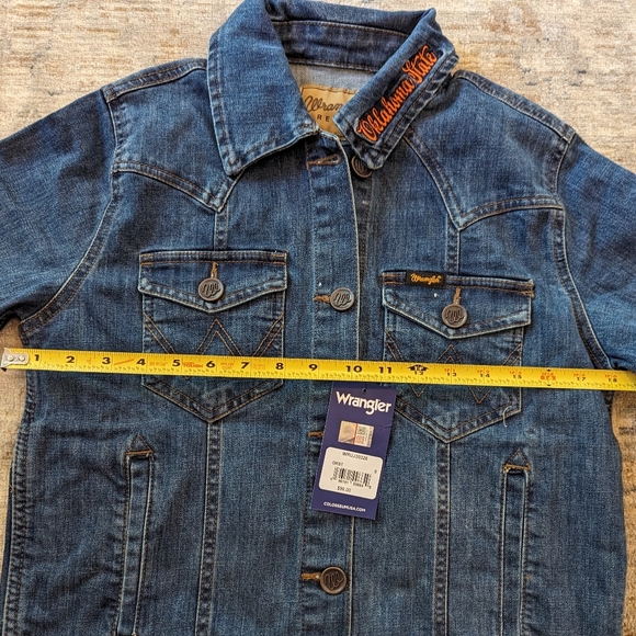 Wrangler Retro Oklahoma State Cowboys Denim Jacket Women's - Picture 11 of 14